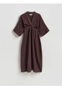 Reserved - Muślinowa sukienka midi - ciemnobrązowy. Kolor: brązowy. Materiał: bawełna. Długość: midi #1