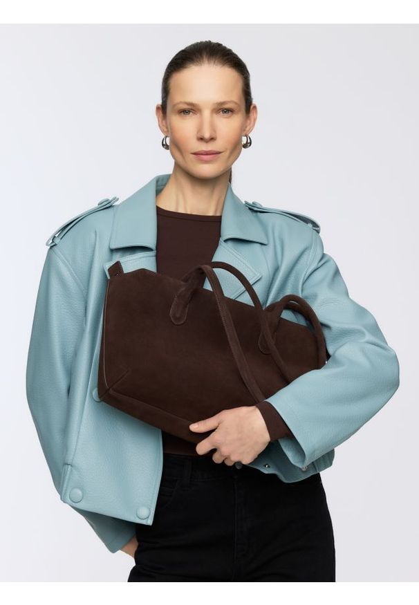 Reserved - Zamszowa torebka shopper - ciemnobrązowy. Kolor: brązowy. Materiał: zamszowe