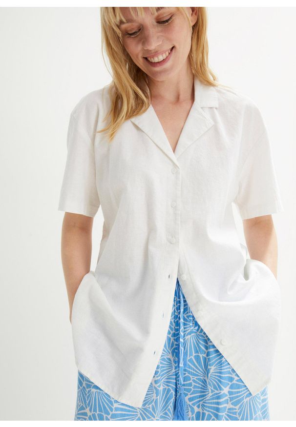 bonprix - Luźniejsza bluzka oversize z lekkiej mieszanki lnu. Kolor: biały. Materiał: len. Długość rękawa: krótki rękaw. Długość: krótkie