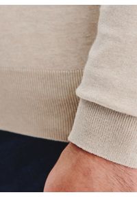 Pako Lorente - Sweter polo w kolorze beżowym. Okazja: na co dzień. Typ kołnierza: polo. Kolor: beżowy. Materiał: poliamid, wiskoza. Sezon: jesień. Styl: casual #4