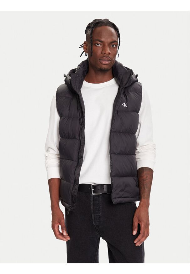 Calvin Klein Jeans Bezrękawnik LV04RD531G Czarny Regular Fit. Kolor: czarny. Materiał: syntetyk. Długość rękawa: bez rękawów