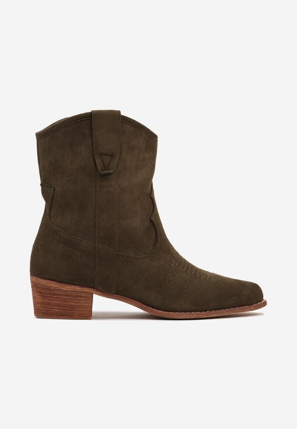 Renee - Zielone Kowbojki Botki na Niskim Obcasie z Ekozamszu Vaiyah. Okazja: na co dzień. Kolor: zielony. Materiał: jeans, skóra. Wzór: kwiaty. Obcas: na obcasie. Styl: boho, casual. Wysokość obcasa: niski