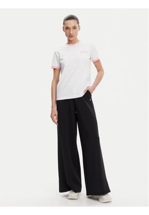 Guess T-Shirt V5GI11 I3Z14 Biały Regular Fit. Kolor: biały. Materiał: bawełna