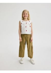 Reserved - Spodnie culotte z lnem - oliwkowy. Kolor: oliwkowy. Materiał: len #1