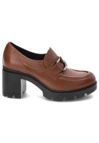 Brązowe Półbuty Lemar Damskie Wygodne Obuwie. Kolor: brązowy. Materiał: skóra. Wzór: aplikacja. Obcas: na obcasie. Styl: elegancki. Wysokość obcasa: średni #4