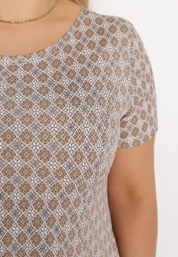 Born2be - Brązowo-Beżowa Rozkloszowana Sukienka Mini z Elastycznej Wiskozy Annamarie. Kolor: brązowy. Materiał: wiskoza. Długość: mini