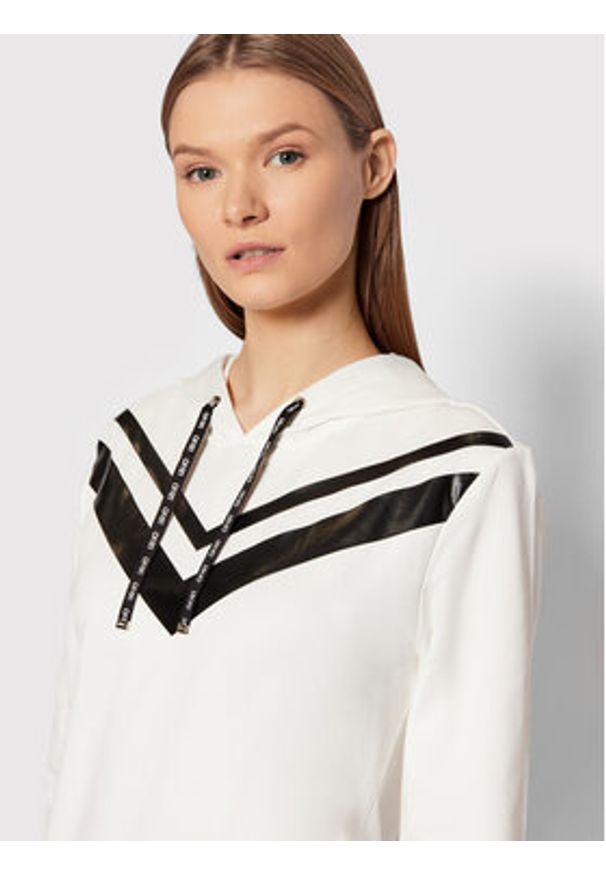 Liu Jo Sport Sukienka dzianinowa TA2189 F0090 Biały Regular Fit. Kolor: biały. Materiał: dzianina, bawełna. Typ sukienki: sportowe. Styl: sportowy