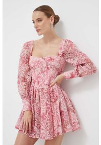 BARDOT - Bardot sukienka kolor różowy mini rozkloszowana. Kolor: różowy. Wzór: haft. Typ sukienki: rozkloszowane. Styl: klasyczny. Długość: mini #1