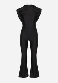 Born2be - Czarny Kombinezon z Rozszerzanymi Nogawkami i Poduszkami w Ramionach Atearai. Okazja: na co dzień. Kolor: czarny. Długość rękawa: krótki rękaw. Długość: krótkie. Styl: casual, elegancki #2