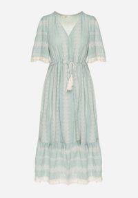 Born2be - Miętowa Bawełniana Sukienka Boho o Rozkloszowanym Kroju z Wiązaniem i Haftem Korithira. Okazja: na co dzień, na spacer. Typ kołnierza: dekolt w serek. Kolor: miętowy. Materiał: bawełna. Wzór: haft. Sezon: lato. Typ sukienki: rozkloszowane. Styl: boho #2
