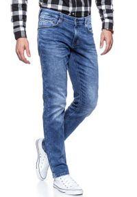 Mustang - SPODNIE MĘSKIE MUSTANG Oregon Tapered K DENIM BLUE 1006064 5000 313. Stan: obniżony. Wzór: nadruk. Styl: klasyczny #6