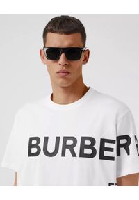 Burberry - BURBERRY - Biała koszulka z nadrukiem Horseferry. Kolor: biały. Materiał: bawełna. Wzór: nadruk #4