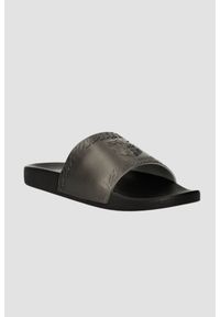 Just Cavalli - JUST CAVALLI Czarno-srebrne klapki Fondo Pool, Rozmiar 46. Kolor: czarny #6