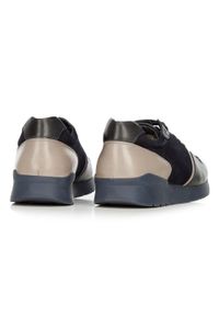 Wittchen - Męskie sneakersy ze skóry zamszowej i licowej granatowe. Okazja: na co dzień. Nosek buta: okrągły. Kolor: niebieski. Materiał: zamsz, skóra #2