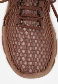 Renee - Brązowe Streetwearowe Sneakersy z Siateczki na Perforowanej Podeszwie Clythusa. Nosek buta: okrągły. Kolor: brązowy. Materiał: skóra, materiał. Sezon: lato. Obcas: na obcasie. Wysokość obcasa: niski #8