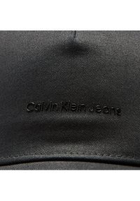 Calvin Klein Jeans Czapka z daszkiem Ultralight K60K610910 Czarny. Kolor: czarny. Materiał: materiał, bawełna