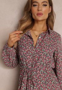 Renee - Czarno-Czerwona Sukienka Phinene. Kolor: czarny. Materiał: zamsz. Długość rękawa: długi rękaw. Wzór: aplikacja, kwiaty, nadruk. Typ sukienki: koszulowe. Styl: boho. Długość: maxi #3