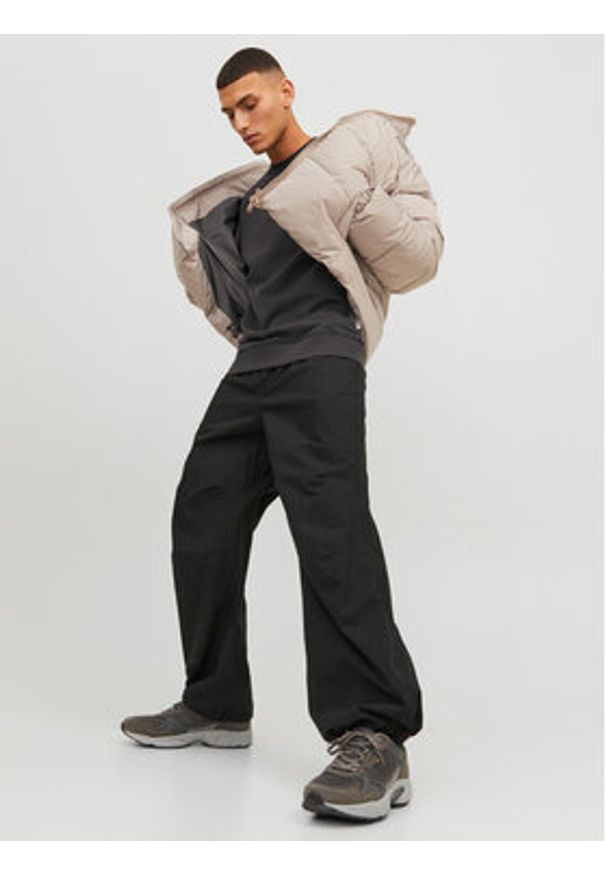 Jack & Jones - Jack&Jones Spodnie materiałowe 12242343 Czarny Balloon Fit. Kolor: czarny. Materiał: bawełna, materiał