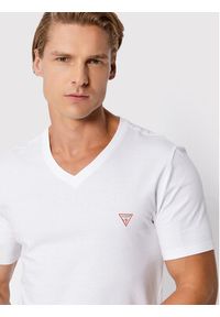 Guess T-Shirt M2YI37 I3Z11 Biały Slim Fit. Kolor: biały. Materiał: bawełna #2