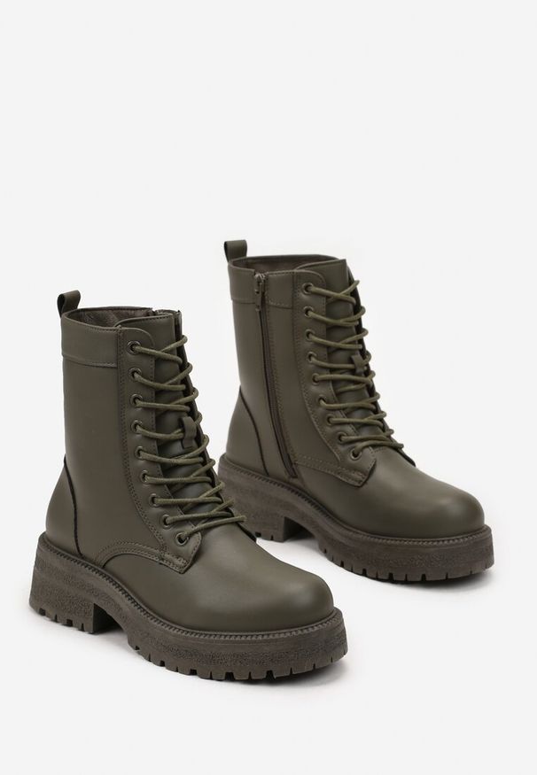 Renee - Zielone Sznurowane Botki na Grubej Podeszwie Attira. Kolor: zielony. Materiał: jeans. Szerokość cholewki: normalna. Styl: elegancki, klasyczny