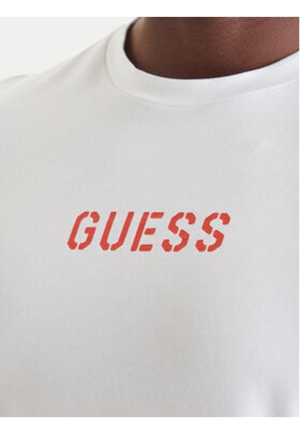 Guess T-Shirt U6GM01 K6YW1 Biały Regular Fit. Kolor: biały. Materiał: bawełna