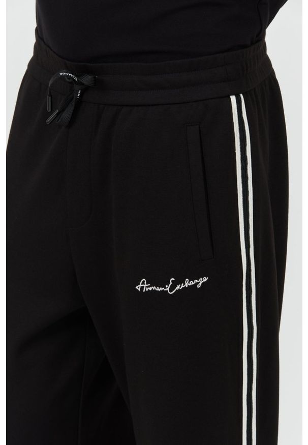 Armani Exchange - ARMANI EXCHANGE Czarne męskie spodnie dresowe, Rozmiar M. Kolor: czarny. Materiał: dresówka