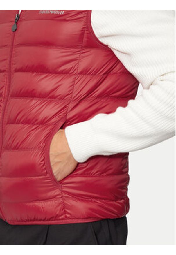 EA7 Emporio Armani Bezrękawnik 8NPQ01 PN29Z 1461 Czerwony Regular Fit. Kolor: czerwony. Materiał: syntetyk. Długość rękawa: bez rękawów