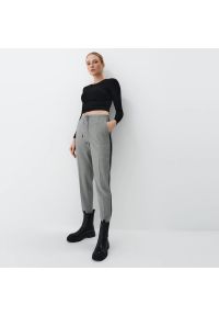 Mohito - Joggery ze wzorem - Szary. Kolor: szary #1