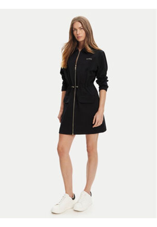 Guess Sukienka codzienna V5YK04 KCX42 Czarny Regular Fit. Okazja: na co dzień. Kolor: czarny. Materiał: syntetyk. Typ sukienki: proste. Styl: casual