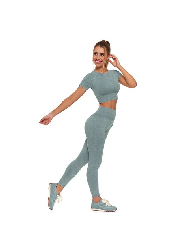 Zielony Damski Komplet Top + Legginsy Moraj. Okazja: na co dzień, na spacer. Kolor: zielony. Materiał: materiał. Długość rękawa: krótki rękaw. Długość: krótkie. Styl: wizytowy, sportowy, casual, elegancki