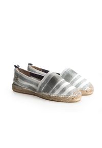 Trussardi Jeans Espadryle | 79A90602 | Kobieta | Srebrny. Nosek buta: okrągły. Kolor: srebrny. Materiał: skóra, tkanina. Wzór: aplikacja