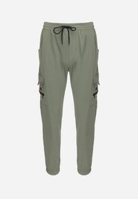 Born2be - Ciemnozielone Spodnie Joggery z Ozdobnymi Kieszeniami na Napy Lessalia. Okazja: na co dzień. Kolor: zielony. Styl: casual #5