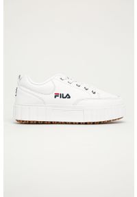 Fila - Buty Sandblast L. Nosek buta: okrągły. Zapięcie: sznurówki. Kolor: biały. Materiał: syntetyk, materiał, skóra ekologiczna, guma. Szerokość cholewki: normalna. Obcas: na obcasie. Wysokość obcasa: średni #1