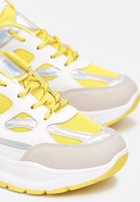 Renee - Żółte Sneakersy Vhesraya. Nosek buta: okrągły. Kolor: żółty. Materiał: materiał. Szerokość cholewki: normalna. Wzór: aplikacja #6