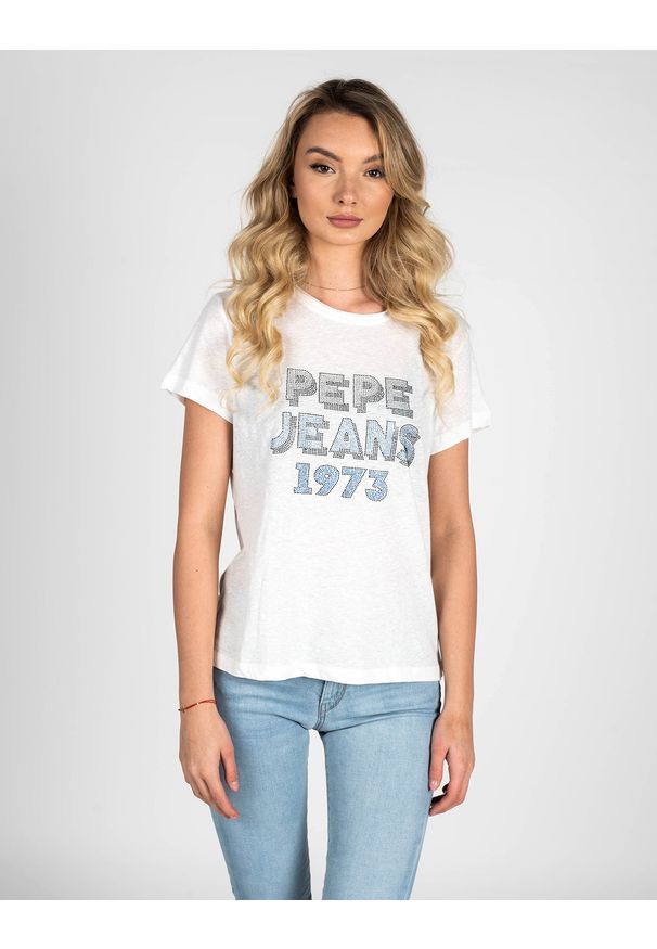 Pepe Jeans T-Shirt "Bibiana" | PL504817 | Bibiana | Kobieta | Biały. Okazja: na co dzień. Kolor: biały. Materiał: bawełna, poliester, wiskoza. Wzór: nadruk, aplikacja. Styl: casual