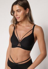 Born2be - Czarny Biustonosz z Ozdobnymi Paskami Zetessa. Kolor: czarny. Materiał: jeans. Wzór: paski #2