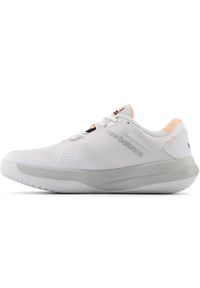 Buty damskie New Balance WCH796P4 – białe. Kolor: biały. Materiał: guma, materiał. Szerokość cholewki: normalna. Sport: bieganie, tenis, fitness #4