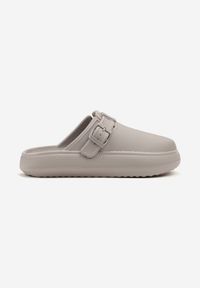 Born2be - Szare Klapki Piankowe z Klamerką Gleo. Okazja: na co dzień. Kolor: szary. Sezon: lato. Styl: elegancki, casual