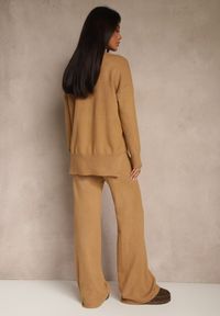 Renee - Beżowy Dzianinowy Komplet z Wełną Spodnie Wide Leg i Sweter z Golfem Lanica. Kolor: beżowy. Materiał: wełna, dzianina