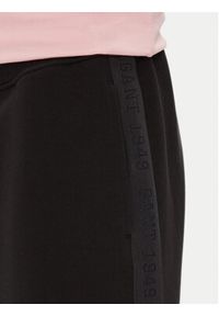 GANT - Gant Szorty sportowe 2825122T Czarny Regular Fit. Kolor: czarny. Materiał: bawełna. Styl: sportowy #4
