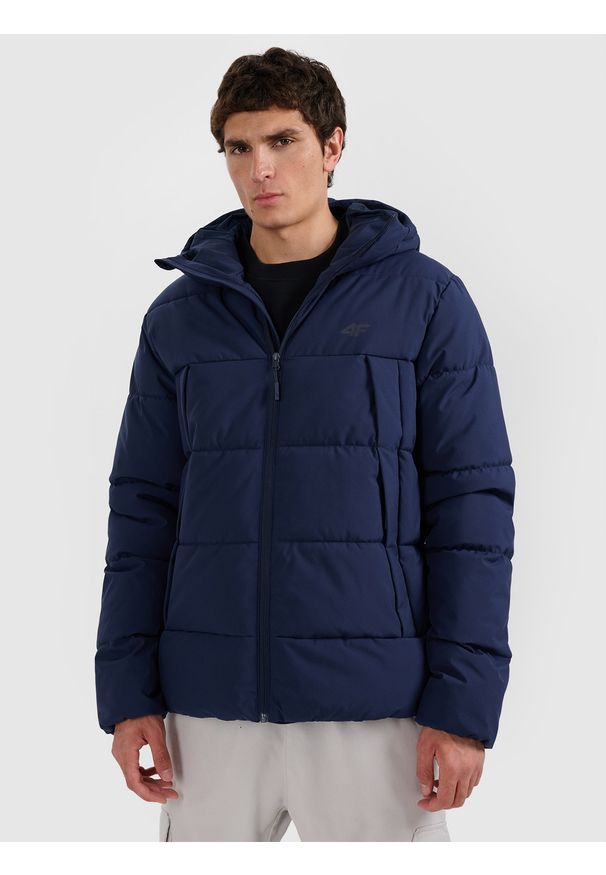 4f - 4F Kurtka puchowa z wypełnieniem syntetycznym męska - granatowa XXL. Okazja: na co dzień. Typ kołnierza: kaptur. Kolor: niebieski. Materiał: puch, syntetyk. Wzór: gładki. Styl: casual