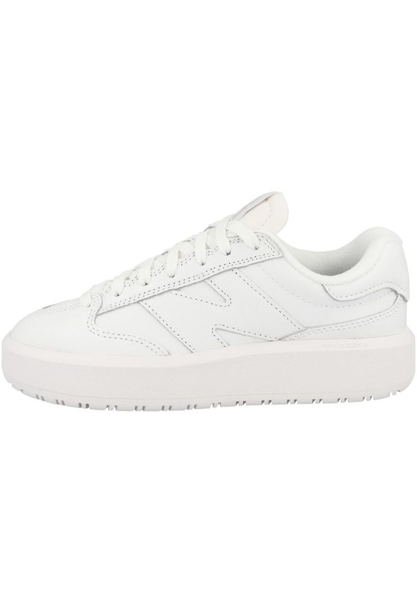Buty do chodzenia damskie New Balance CT302CLA. Zapięcie: sznurówki. Kolor: biały. Materiał: guma, skóra. Szerokość cholewki: normalna. Sport: turystyka piesza