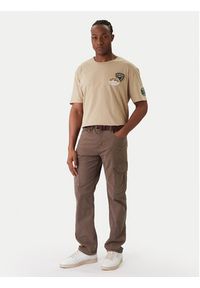 Guess T-Shirt M6RI07 KBW41 Beżowy Regular Fit. Kolor: beżowy. Materiał: bawełna #4