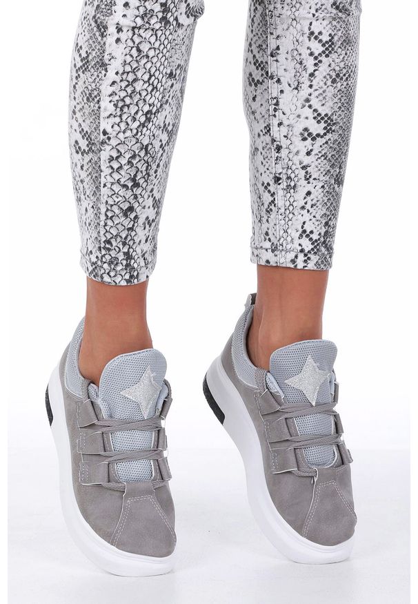 Casu - Szare buty sportowe creepersy z ozdobnym wiązaniem casu 319. Kolor: szary. Styl: sportowy
