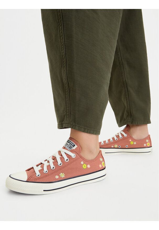 Converse Trampki Chuck Taylor All Star ​ A16903C Brązowy. Kolor: brązowy. Materiał: materiał