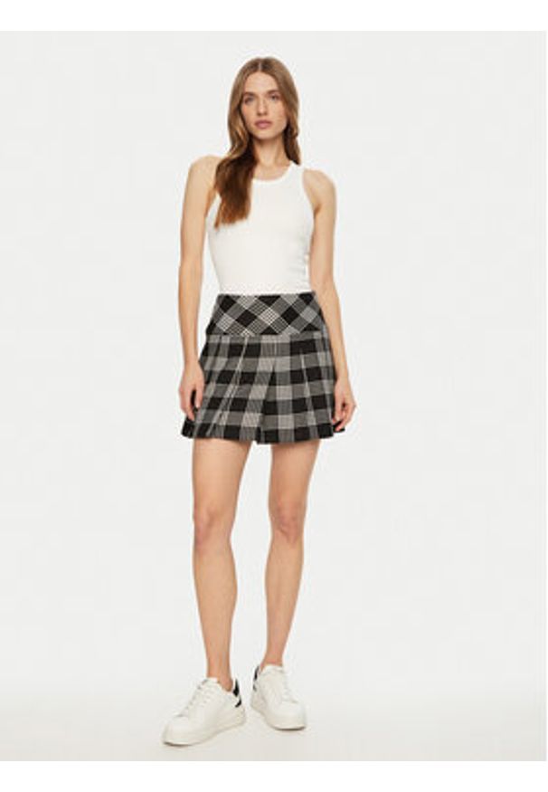 Guess Spódnica mini W5RD0N WH7H0 Czarny Regular Fit. Kolor: czarny. Materiał: syntetyk