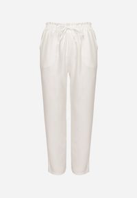 Born2be - Jasnobeżowe Spodnie z Wysokim Stanem i Gumką w Talii Savisse. Okazja: na co dzień. Stan: podwyższony. Kolor: beżowy. Styl: elegancki, casual #5