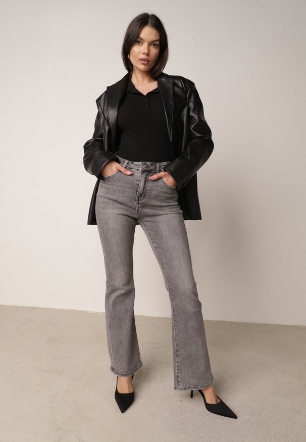 Born2be - Szare Jeansy Dzwony z Regularnym Stanem z Bawełną i Domieszką Wiskozy Peigenia. Okazja: do pracy, na co dzień. Kolor: szary. Sezon: lato. Styl: retro, klasyczny, casual, wizytowy