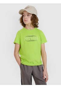 4f - 4F T-shirt regular z nadrukiem chłopięcy - zielony 152 (11-12 lat). Okazja: na co dzień. Kolor: zielony. Materiał: bawełna, jersey, dzianina. Długość rękawa: krótki rękaw. Długość: krótkie. Wzór: nadruk. Sezon: lato. Styl: sportowy, casual, klasyczny