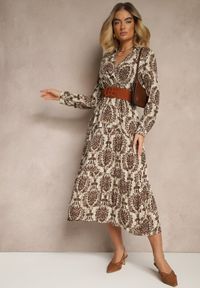 Renee - Brązowa Sukienka z Kopertowym Dekoltem z Wiskozy i Motywem Boho Ozdobiona Paskiem Rinnaria. Kolor: brązowy. Materiał: wiskoza. Wzór: aplikacja. Typ sukienki: kopertowe. Styl: boho #4